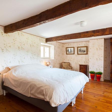 B&B Aux Petits Lardons Trie-sur-Baise Exteriör bild