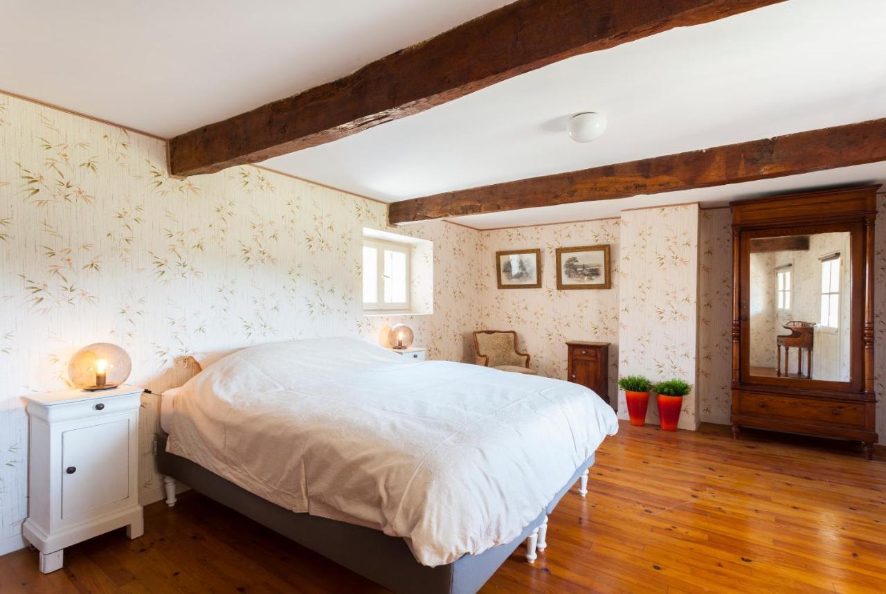 B&B Aux Petits Lardons Trie-sur-Baise Exteriör bild